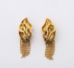 Pair of Retro Gold shell Form Earrings - 2987508