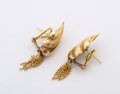 Pair of Retro Gold shell Form Earrings - 2987510