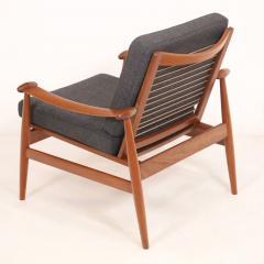 Pair of Scandinavian Modern Spade Lounge Chairs Designed by Finn Juhl - 2944869