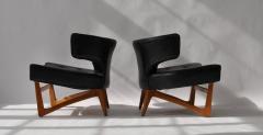 Pair of Sculptural Lounge Chairs - 556593