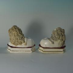 Pair of Shelton Staffordshire Lion and Lamb figures - 4242951