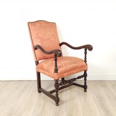 Pair of Similar Baroque Upholstered Armchairs in Walnut Italy Early 18th Cent  - 4468397