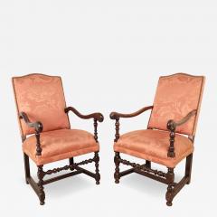 Pair of Similar Baroque Upholstered Armchairs in Walnut Italy Early 18th Cent  - 4468908