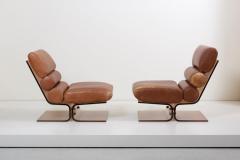 Pair of Space Age Lounge Chairs in Lucite and Leather 1960s - 1076757