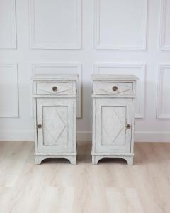 Pair of Swedish Gustavian Bedside Cabinets Circa 1800 - 4558024