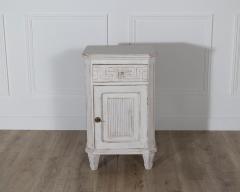 Pair of Swedish Neoclassical Painted Nightstands circa 1880 - 4336731