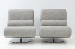 Pair of Swivel Sculptural Lounge Chairs in Grey Boucl with Chrome Base Italy - 2600776