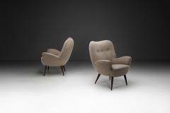 Pair of Upholstered Italian Armchairs with Tufted Buttons Italy 1950s - 4468981