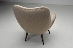 Pair of Upholstered Italian Armchairs with Tufted Buttons Italy 1950s - 4468985