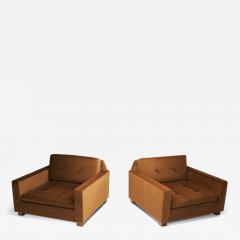 Pair of Upholstered Italian Lounge Chairs Italy 1960s - 4562012