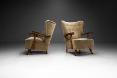 Pair of Upholstered Mid Century Modern Lounge Chairs Europe 20th Century - 3677524