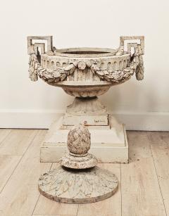 Pair of Val dOsne Belle poque Cast Iron Urns France early 20th century - 4324857