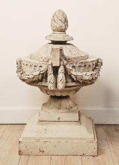 Pair of Val dOsne Belle poque Cast Iron Urns France early 20th century - 4324862