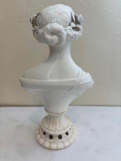 Pair of Victorian White Porcelain Female Bust - 4666817