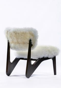 Pair of Walnut Mid Century Modern Sculptural Chairs in New Ivory Sheepskins - 4342023