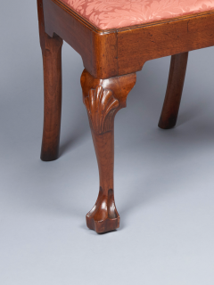 Pair of Walnut Queen Anne Side Chairs - 1319325