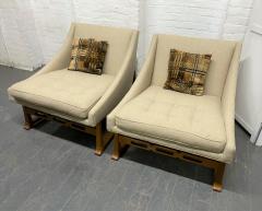 Pair of Walnut Sculptural Lounge Chairs in Boucle Fabric - 2053727