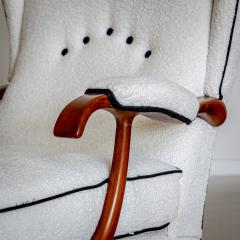 Pair of Wingback Armchairs attr to Paolo Buffa Italy 1950s - 4432110