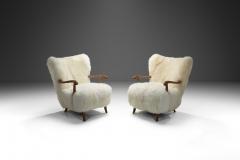 Pair of Wingback Armchairs in Sheepskin Europe 20th Century - 4070085