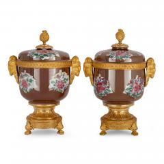 Pair of antique Chinese caf au lait porcelain and ormolu vases - 3310373