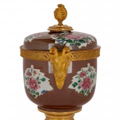 Pair of antique Chinese caf au lait porcelain and ormolu vases - 3310374