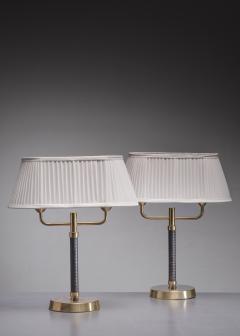 Pair of brass and leather table lamps - 3607140