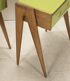 Pair of contemporary green glass and wood nightstands - 4430725