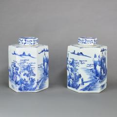 Pair of hexagonal Chinese Porcelain Jars 20th Century - 4369631