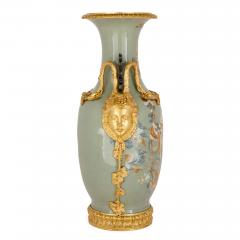 Pair of large Chinese porcelain vases with French ormolu mounts - 3204565