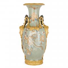 Pair of large Chinese porcelain vases with French ormolu mounts - 3204566