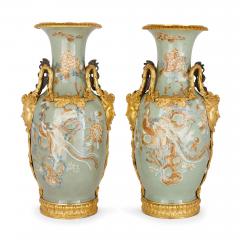 Pair of large Chinese porcelain vases with French ormolu mounts - 3204567