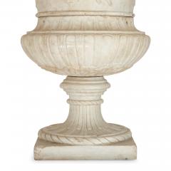 Pair of large very fine carved marble garden urns of campana form with plinths - 3178368