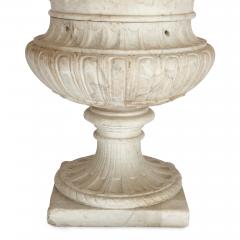 Pair of large very fine carved marble garden urns of campana form with plinths - 3178369