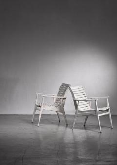 Pair of white slat chairs - 1719618