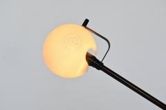 Paolo Rizzatto Paolo Rizzatto model 613 desk lamp in red Arteluce Italy 1975 - 4001540