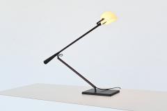 Paolo Rizzatto Paolo Rizzatto model 613 desk lamp in red Arteluce Italy 1975 - 4001546