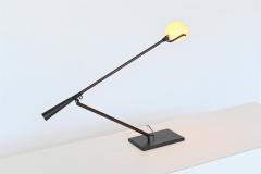 Paolo Rizzatto Paolo Rizzatto model 613 desk lamp in red Arteluce Italy 1975 - 4001547