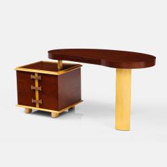 Paul Frankl Rare Kidney Desk in Mahogany Birch Leather and Brass by Paul Frankl - 2351061