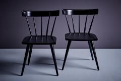 Paul McCobb Pair of Paul McCobb Planner Group Spindle Back Chairs in black stained maple - 3450204