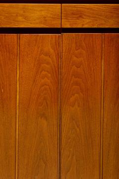 Paul McCobb Paul McCobb Walnut Mid Century Modern Wardrobe Chest for Widdicomb c 1963 - 4480700