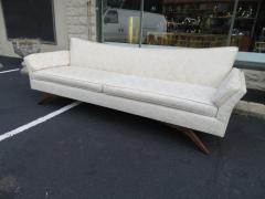 Paul McCobb Stunning Paul McCobb Style Bowtie Design Sofa Splayed Leg Midcentury - 1488474