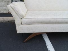Paul McCobb Stunning Paul McCobb Style Bowtie Design Sofa Splayed Leg Midcentury - 1488475