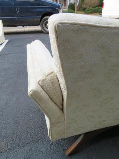 Paul McCobb Stunning Paul McCobb Style Bowtie Design Sofa Splayed Leg Midcentury - 1488492