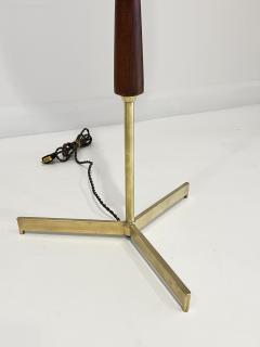 Paul McCobb VINTAGE BRASS AND WALNUT FLOOR LAMP - 4719564