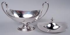 Paul Storr Pair of Paul Storr English Georgian Neoclassical Sauce Tureens 1793 - 4221350