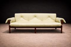 Percival Lafer MP 13 Sofa in Rosewood Leather Percival Lafer - 4542494