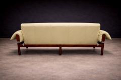 Percival Lafer MP 13 Sofa in Rosewood Leather Percival Lafer - 4542496
