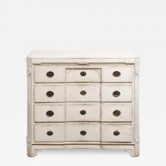 Period Gustavian 1780s Swedish Painted Breakfront Commode with Carved Medallions - 3431944