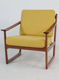 Peter Hvidt Elegant Scandinavian Modern Teak Occasional Chair Designed by Peter Hvidt - 4011663