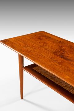 Peter Hvidt Orla M lgaard Nielsen Coffee Table Model FD 516 Produced by France Daverkosen - 1961617